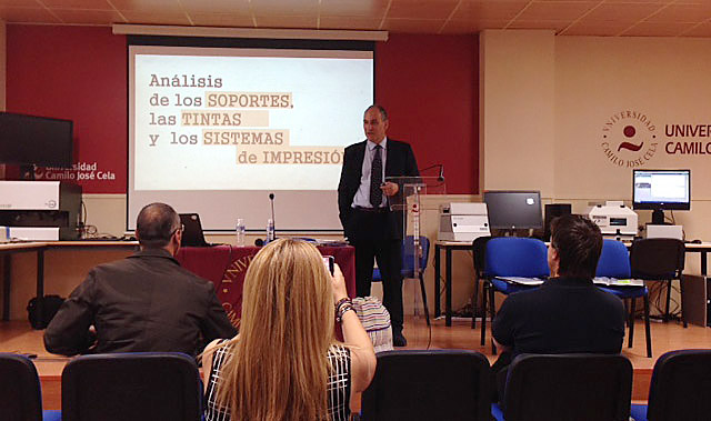 jesús garcía jiménez; artes gráficas, Documentoscopia, Másterclass; Universidad Camilo José Cela